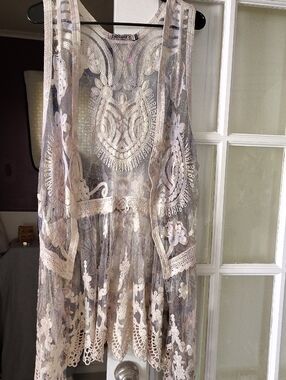 Sheer Embroidered Lace Crochet Vest - Neutral Beige